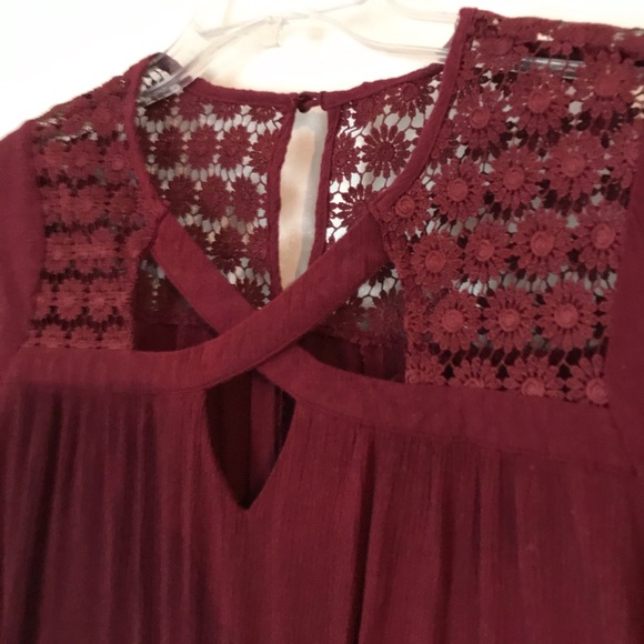 Laced detailed flowy long sleeve - Picture 3 of 8